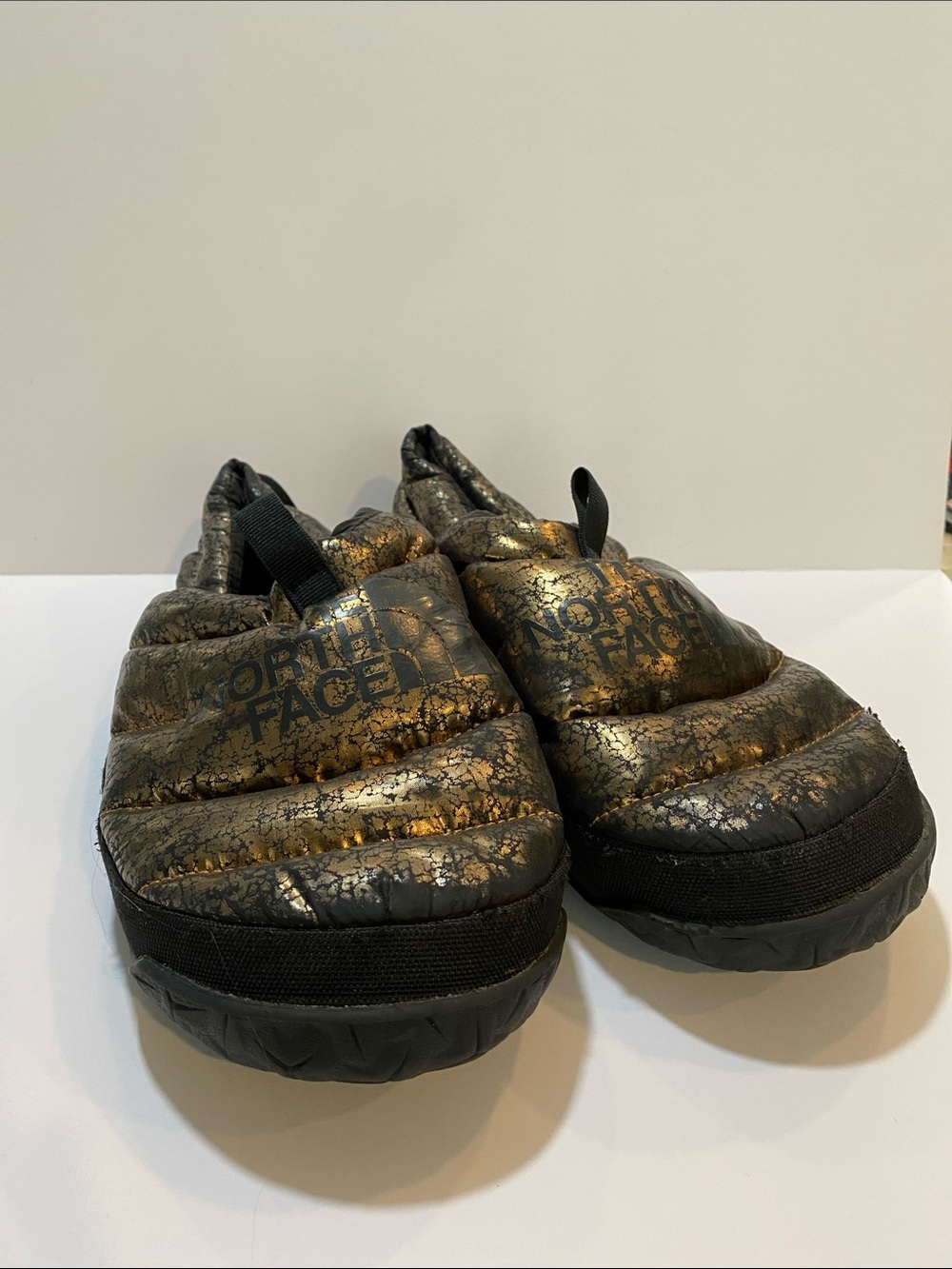 The North Face Women’s Nuptse Mule Slippers Metallic Gold and Black